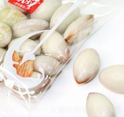 全優(yōu)寶貝酸奶巴旦木休閑