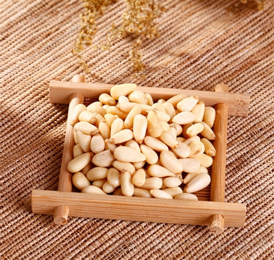 果園老農松子仁零食130g手剝堅果炒貨松子果仁食品