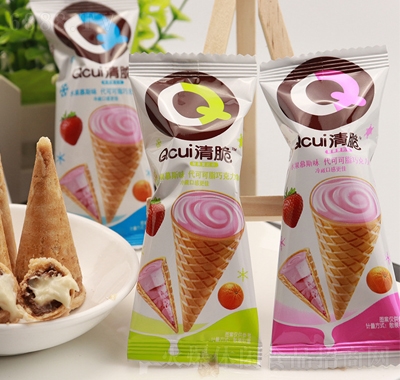清脆巧克力蛋筒脆筒夾心巧克力甜筒零食喜糖糖果粉色休閑零食