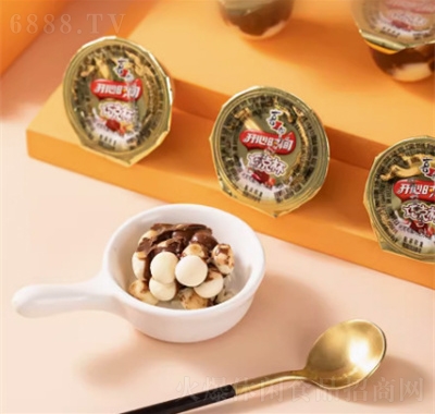 喜之郎巧克杯開(kāi)心時(shí)間牛奶巧克力味夾心餅干兒童零食