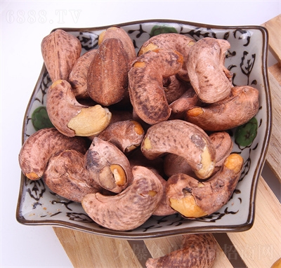 百晨新貨越南紫衣腰果休閑食品零食代理