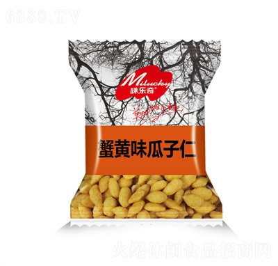 采堅果的松鼠堅果休閑食品干果炒貨年貨蟹黃瓜子仁
