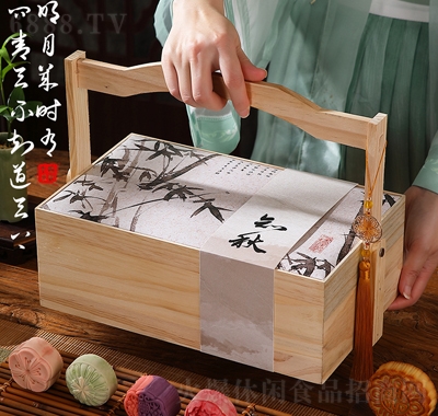 百齡麥廣式月餅蛋黃蓮蓉